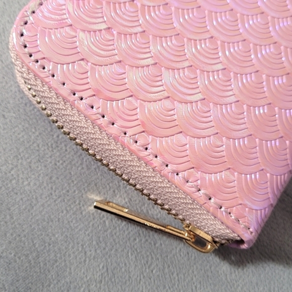 Holographic Mermaid Scale Zip-Around Pink Wallet - Picture 14 of 17